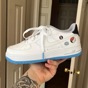 Nike Air Force 1 jumpball.